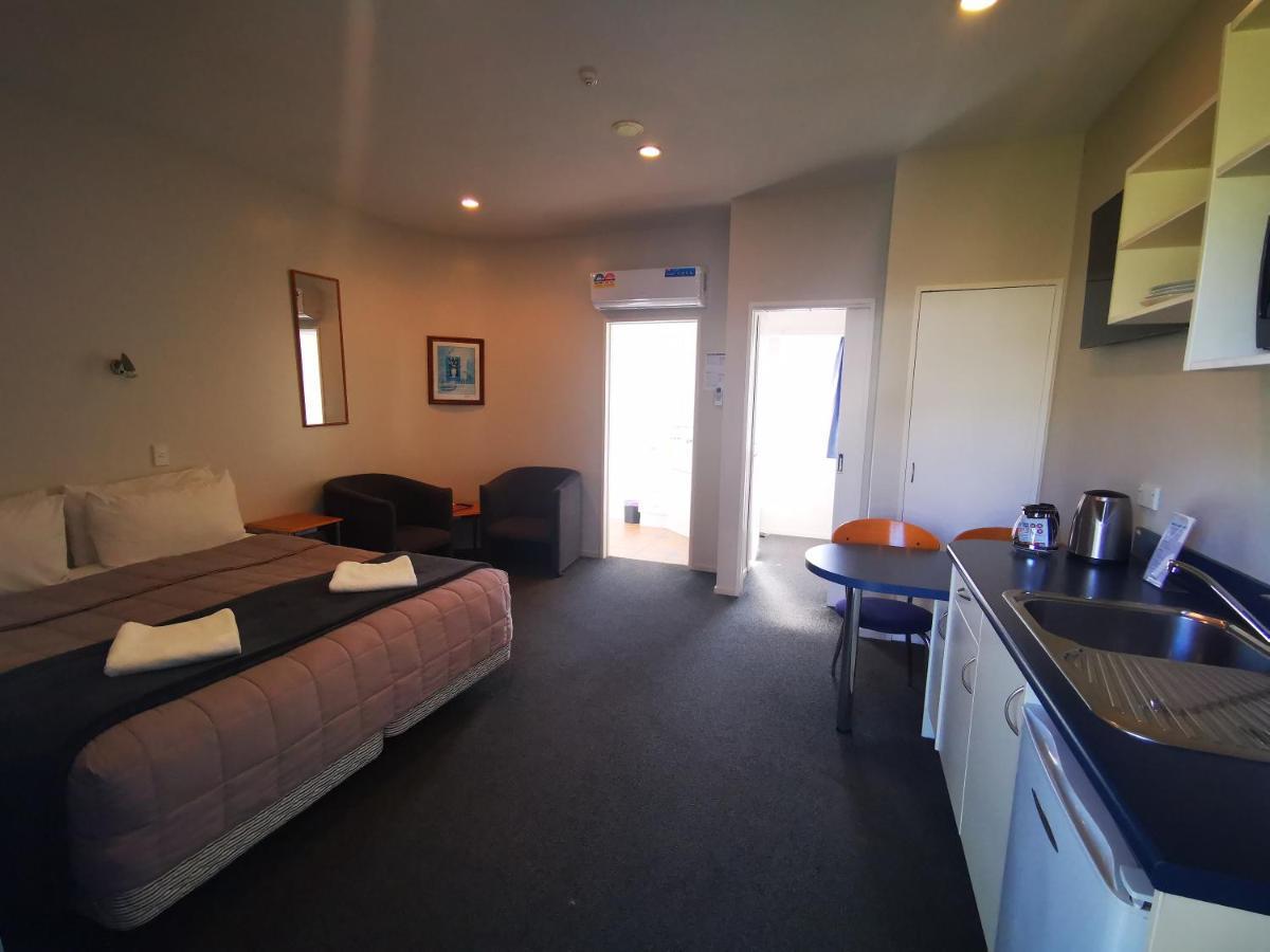 Airport Birches Motel Christchurch Exterior photo