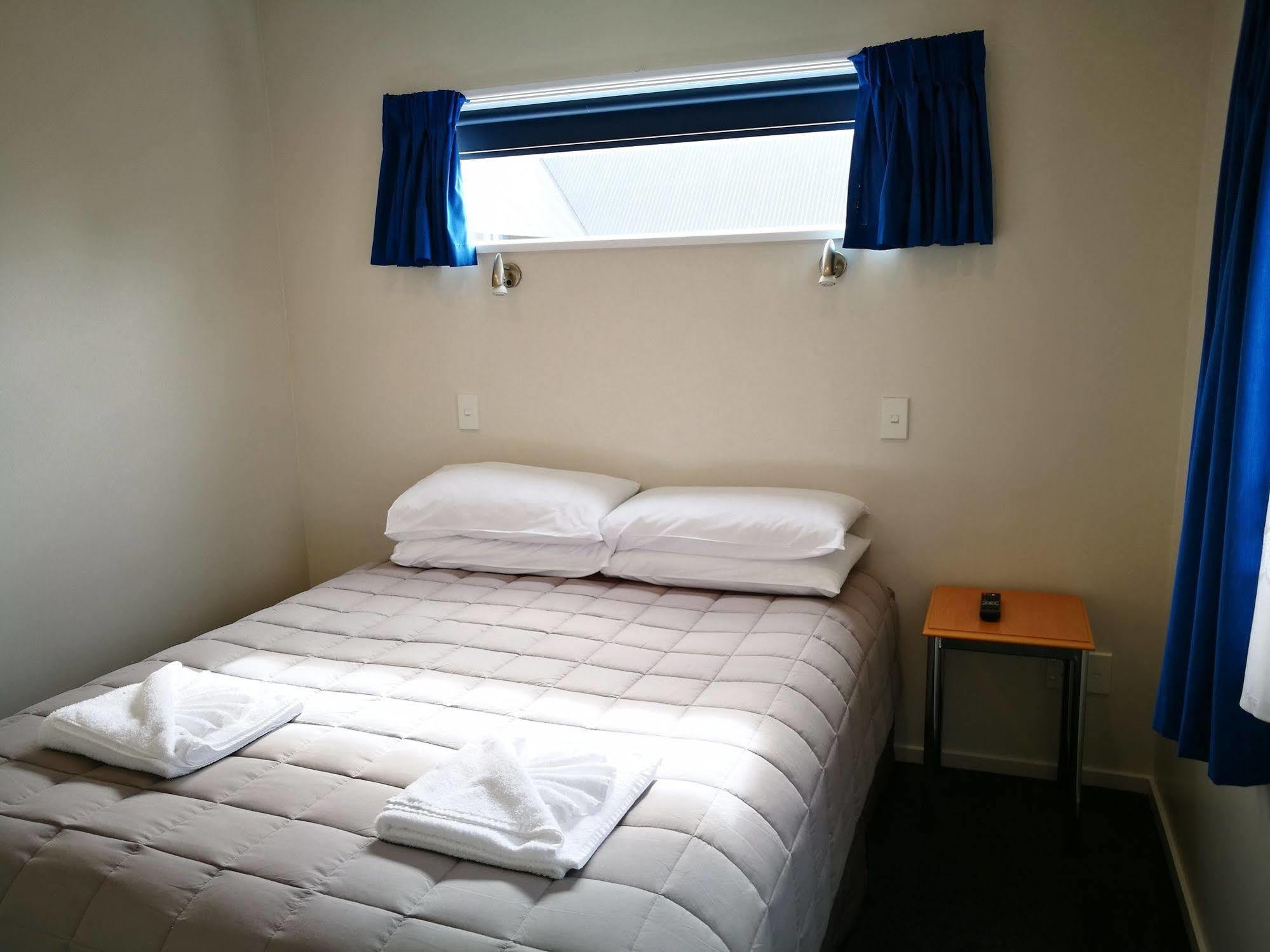 Airport Birches Motel Christchurch Exterior photo